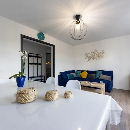 - Les Berges Du Pont Valentre - * Cahors