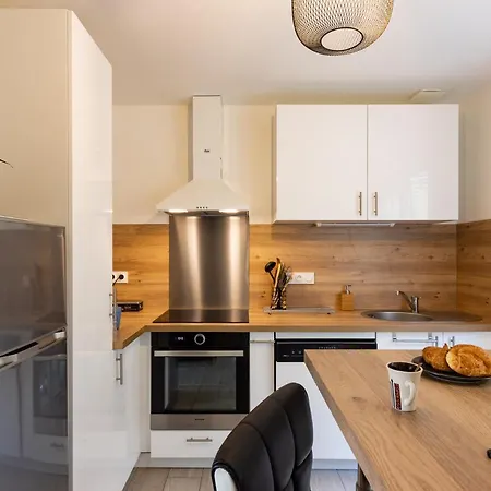- Les Berges Du Pont Valentre - Apartment *