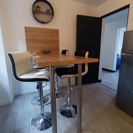 - Les Berges Du Pont Valentre - Apartment